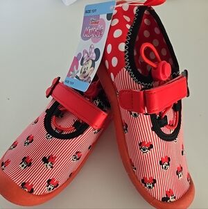 Disney Minnie Mouse Kids  Shoes - Red and Black 13/1 New